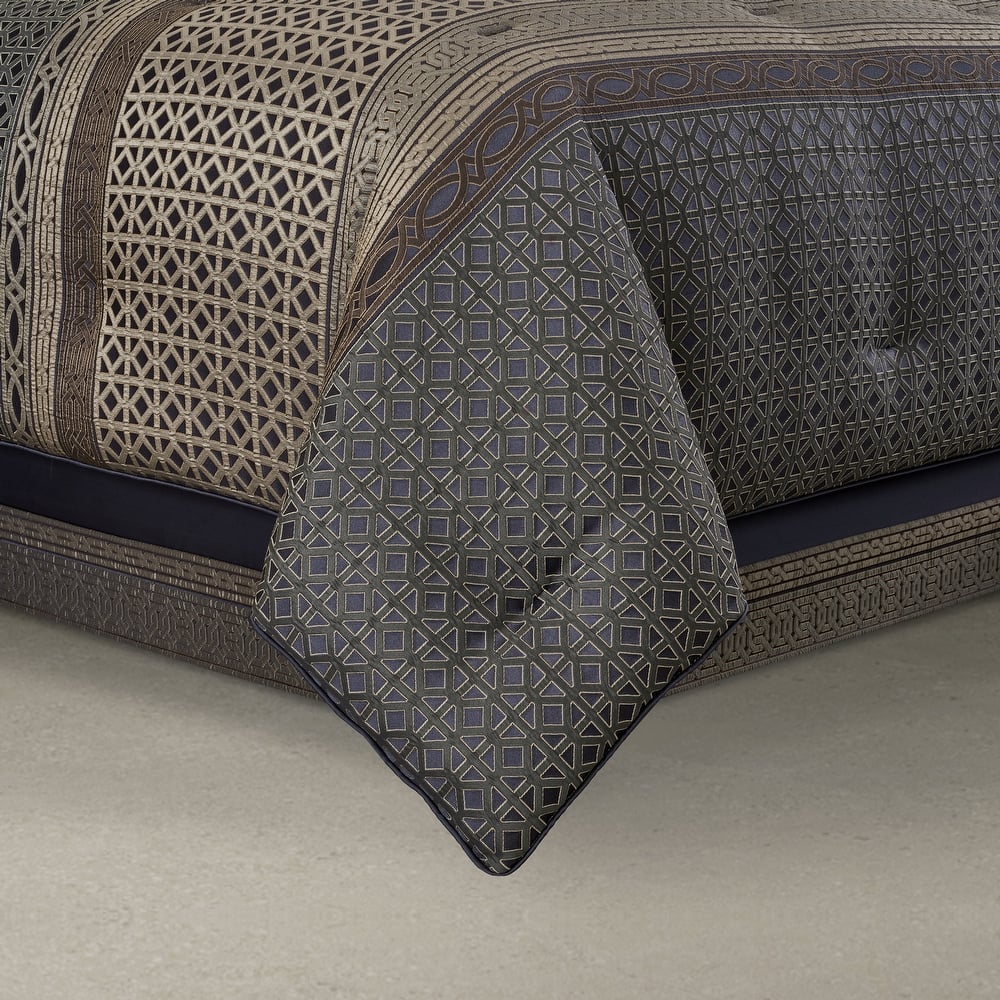 J. Queen New York Alaro Slate Comforter Set