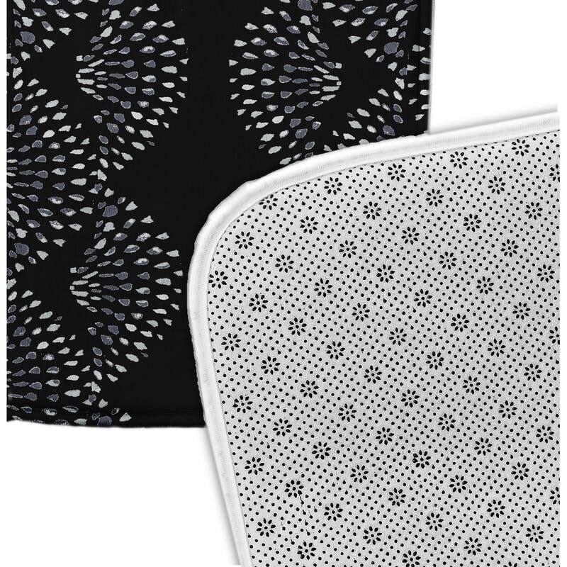 Dotted Decor Bath Mat