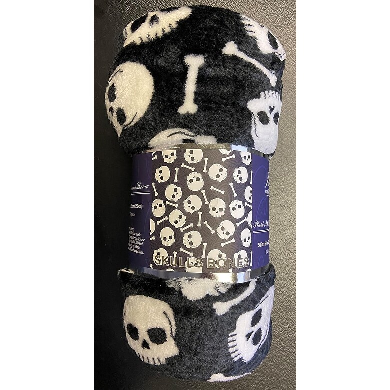 Creepy blanket 2025