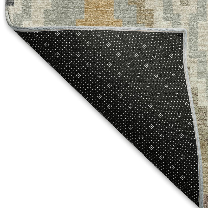 Machine Washable Indoor/ Outdoor Global Geo Chantille Rug