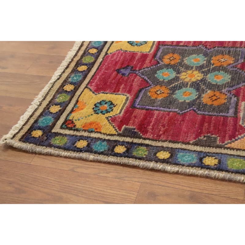 Hand Knotted Oriental 100% Wool Carpet Traditional Geometric Red Tabriz Runner Rug - 7' 0'' X 1' 8''