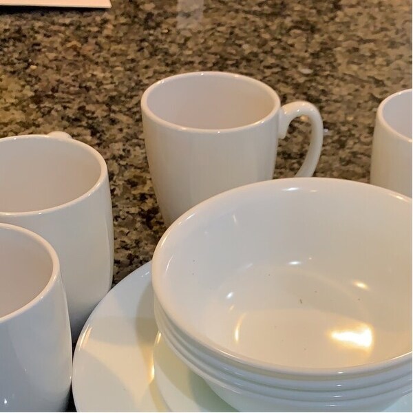 Shop Corelle 6022003 16 Piece Corelle Livingware White Winter