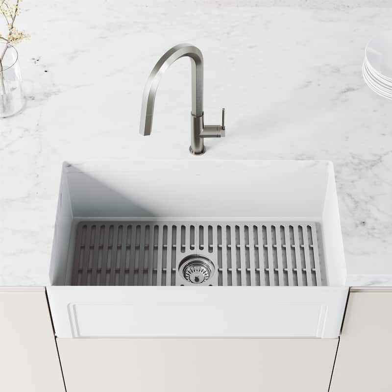 VIGO Hart Hexad 18" H Single Handle Pull-Down Kitchen Faucet
