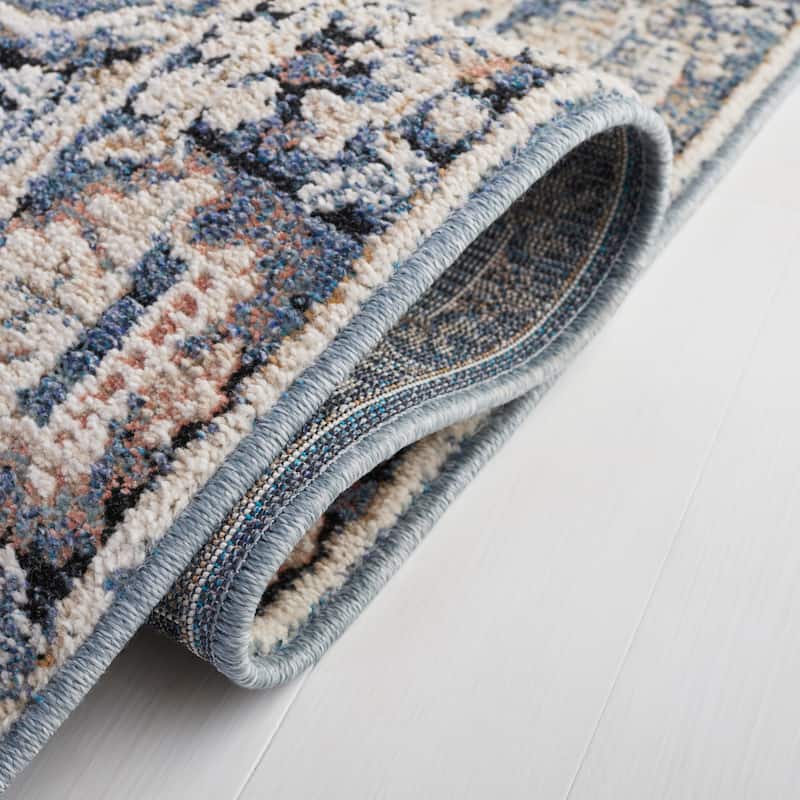 SAFAVIEH Vivaldi Razie Oriental Rug