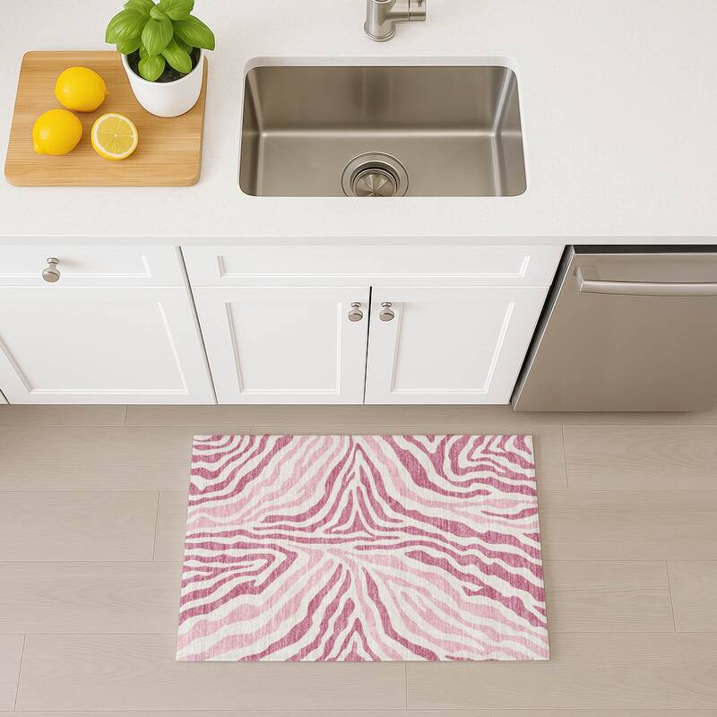 Machine Washable Indoor/ Outdoor Modern Prints Chantille Rug
