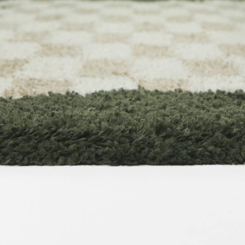 Candelaria Checkered Scallop Border Area Rug