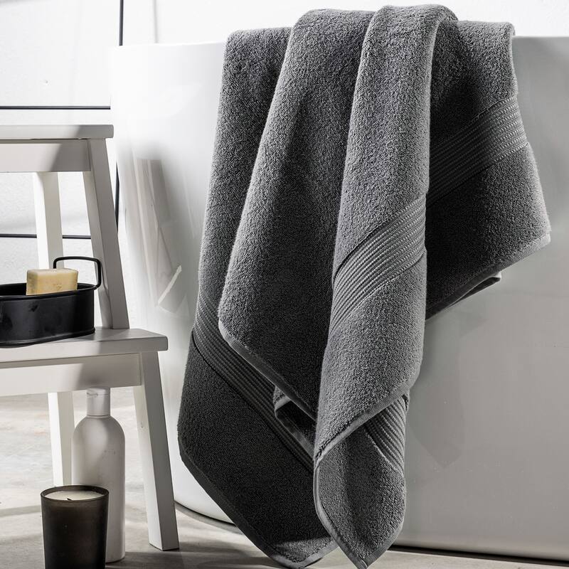 Chicago Bath Towel - Dark Gray