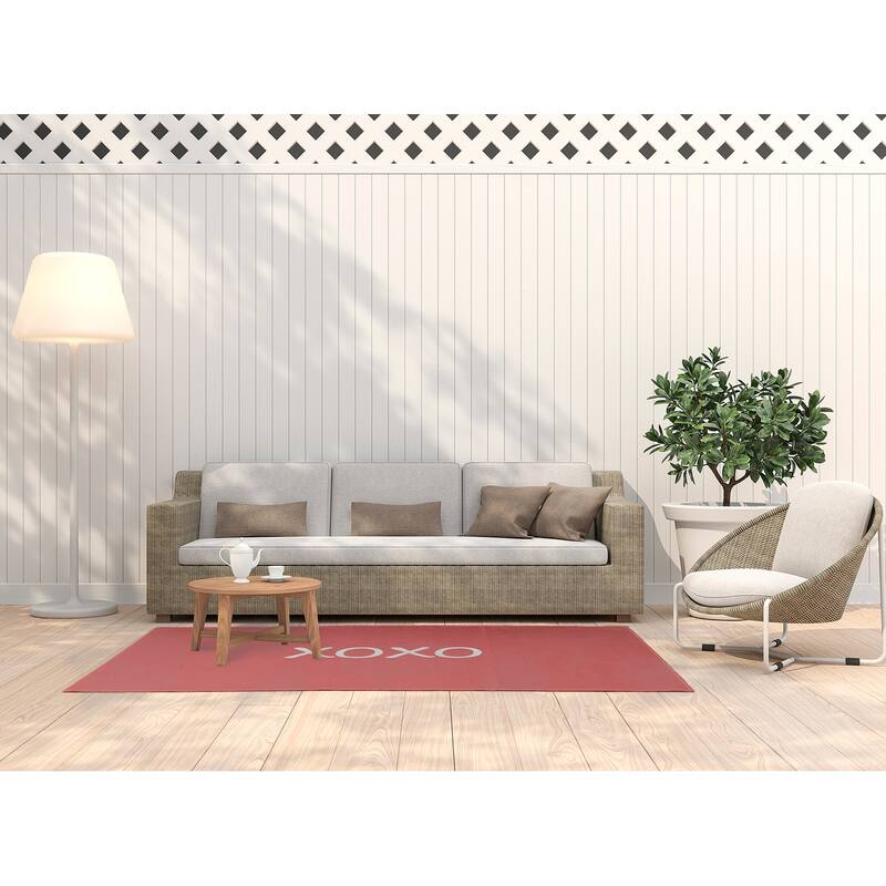 XOXO Valentines Chenille Indoor/Outdoor Rug