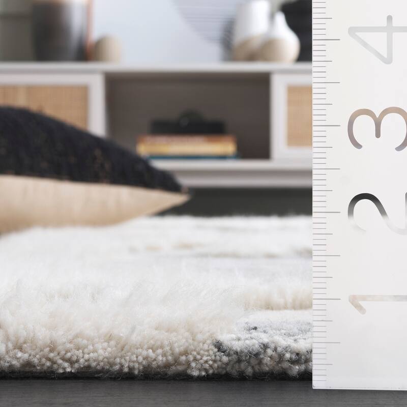 SAFAVIEH Handmade Casablanca Reidunn Wool Rug