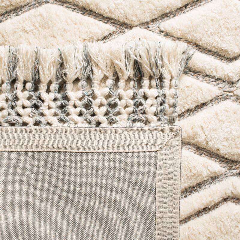 SAFAVIEH Handmade Casablanca Shag Jerneja Tribal Rug