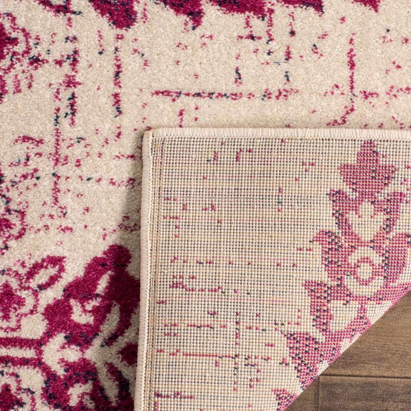 SAFAVIEH Evoke Gelinda Vintage Boho Rug