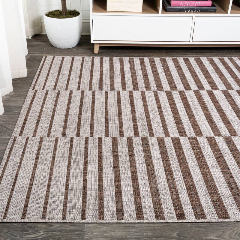 JONATHAN Y Grid Modern Offset Stripe Indoor/Outdoor Area Rug