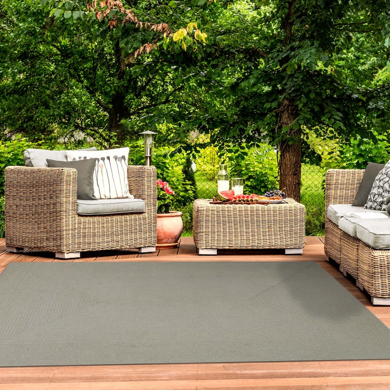 Superior Braided Reversible Indoor/Outdoor Area Rug - 6' X 9' - Cream