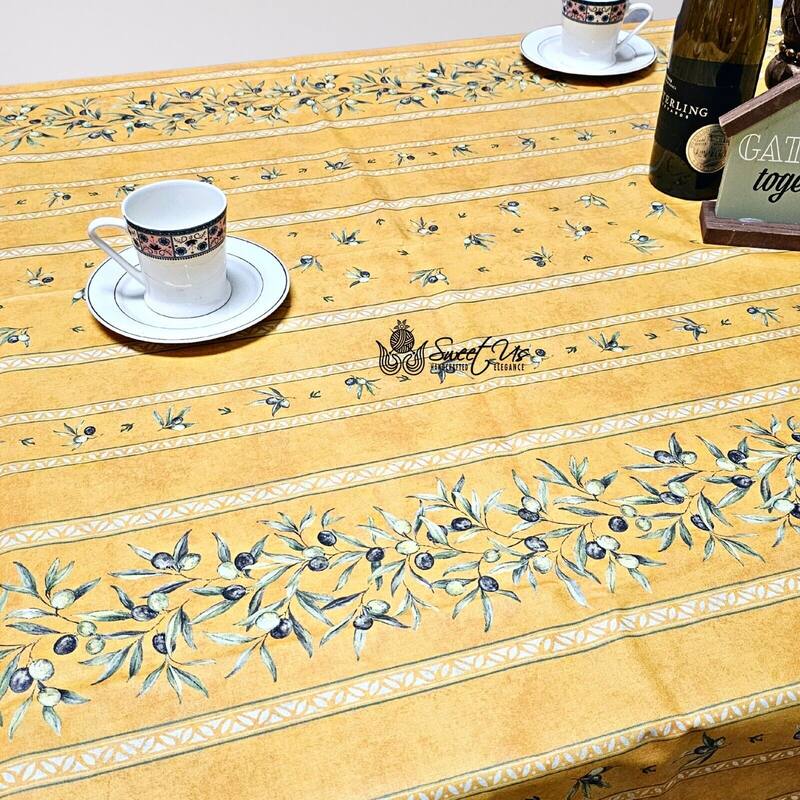 Wipeable Tablecloth, Spillproof, French Acrylic Coated, Gold