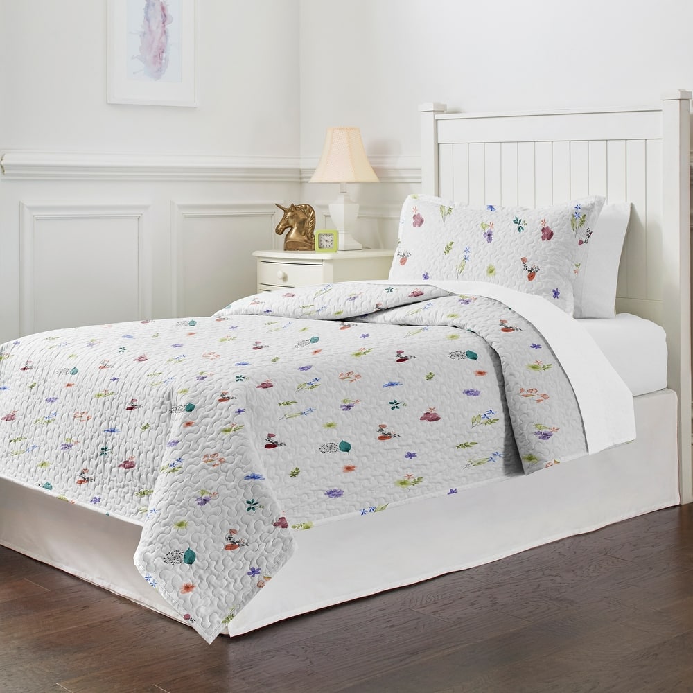 Pointehaven Percale Cotton Oversized Printed Scroll Design Quilt Set
