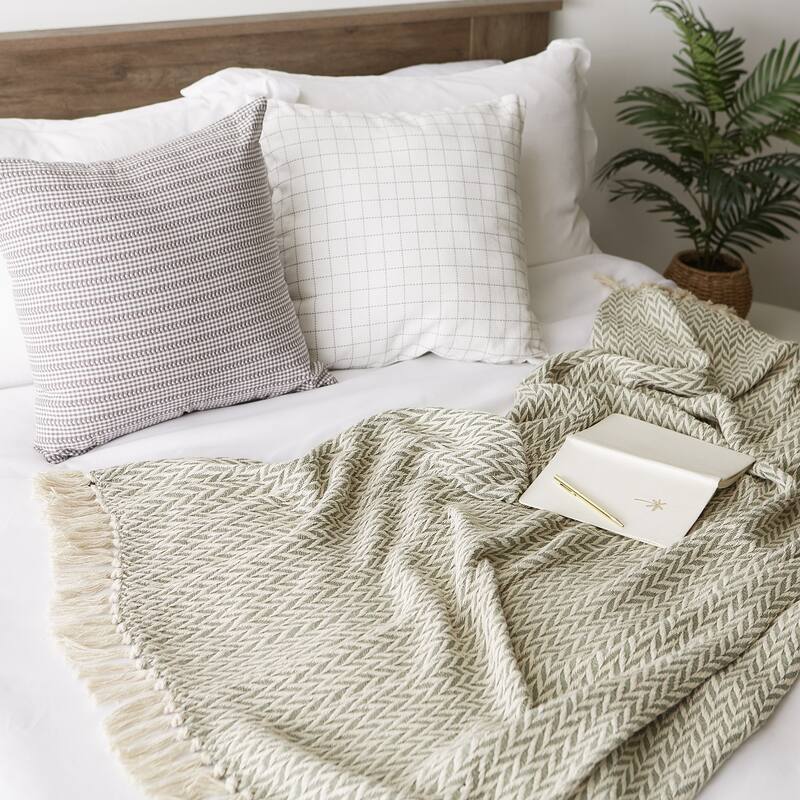 Stone Handloom Chevron Throw