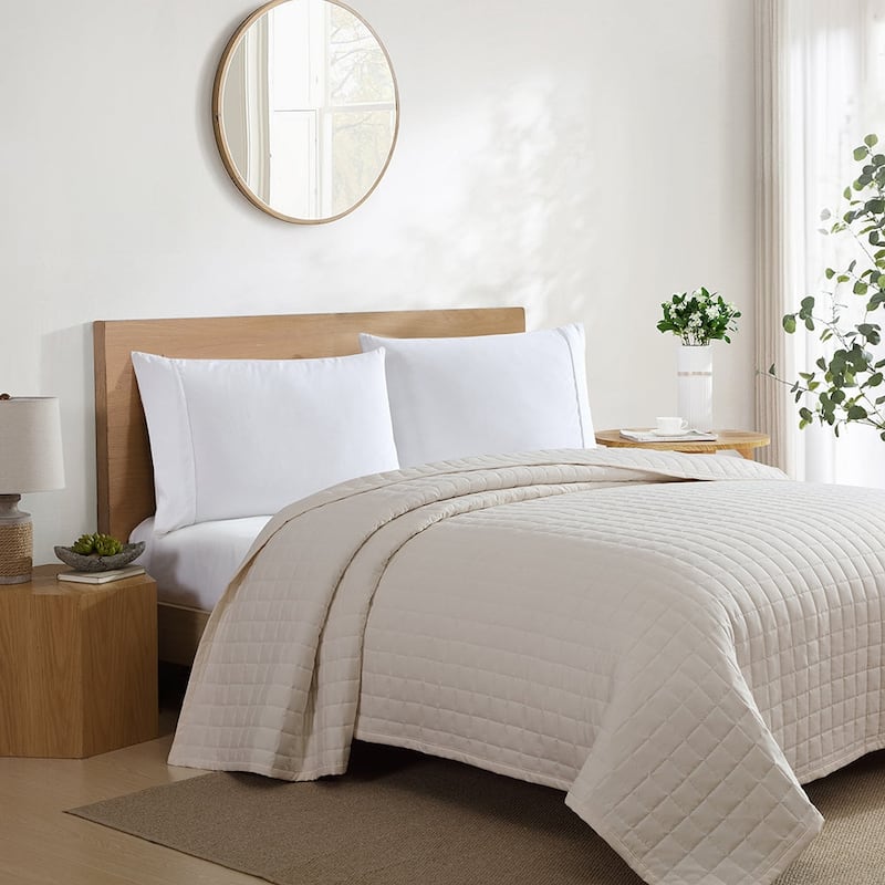 Jennifer Adams Lux Ultra-Soft Lightweight California Square Quilt - Queen/Full - Linen