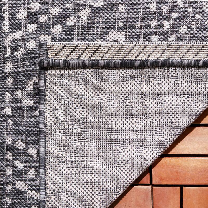 SAFAVIEH Courtyard Zhibek Indoor/Outdoor Waterproof Patio Backyard Rug