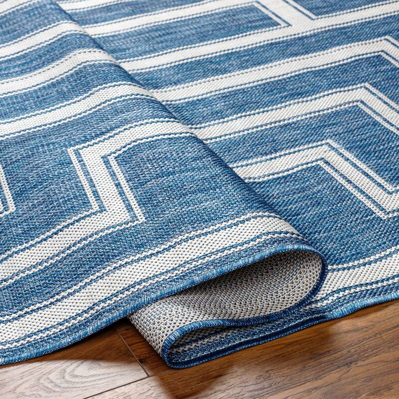 Livabliss Shuppo Indoor/ Outdoor Scrollwork Area Rug
