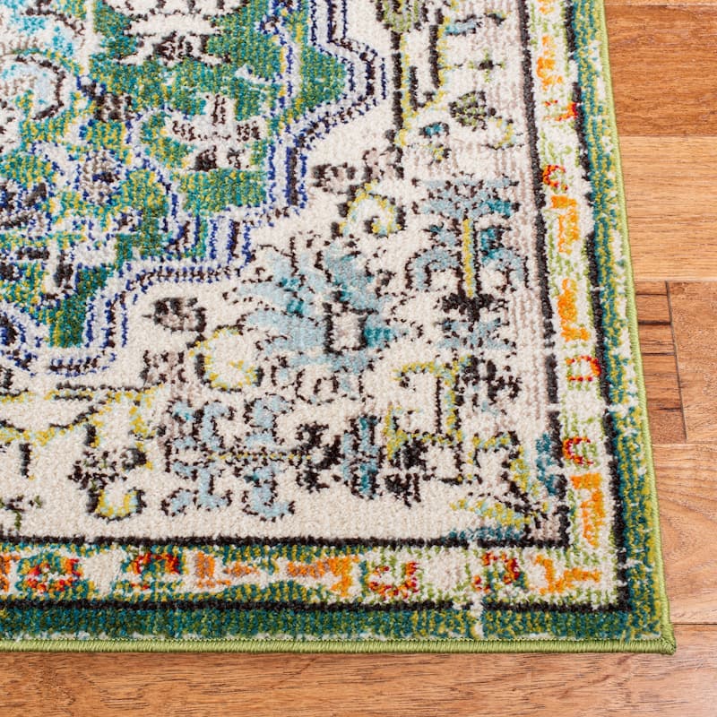 SAFAVIEH Madison Sabire Boho Medallion Distressed Rug