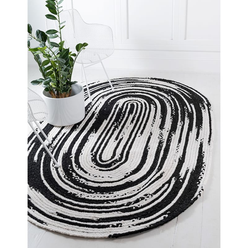 Braided Slin Collection Area Rug - 5'x8' Oval - Black