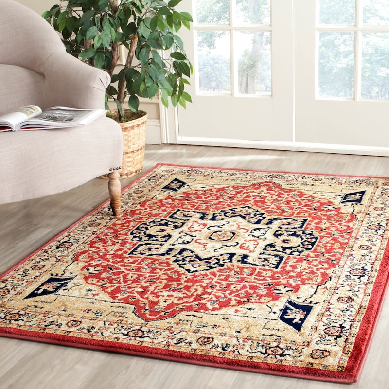 SAFAVIEH Austin Madelaine Traditional Oriental Rug - 4' x 5'7" - Red/Creme