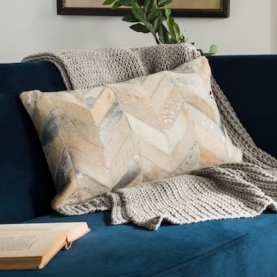 SAFAVIEH Gonnie Herringbone White/ Gold Cowhide 12 x 20-inch Pillow