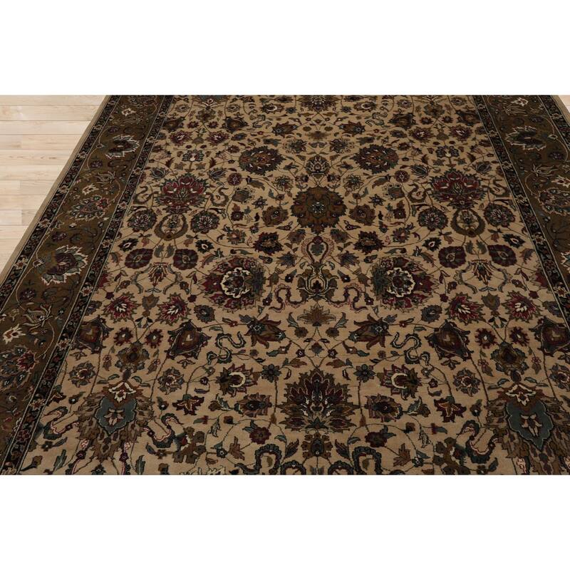 7'9''x10'2'' Hand Knotted Wool Ivory Kazhan 200 KPSI Plush Pile Rug - 7' 9'' x 10' 2''