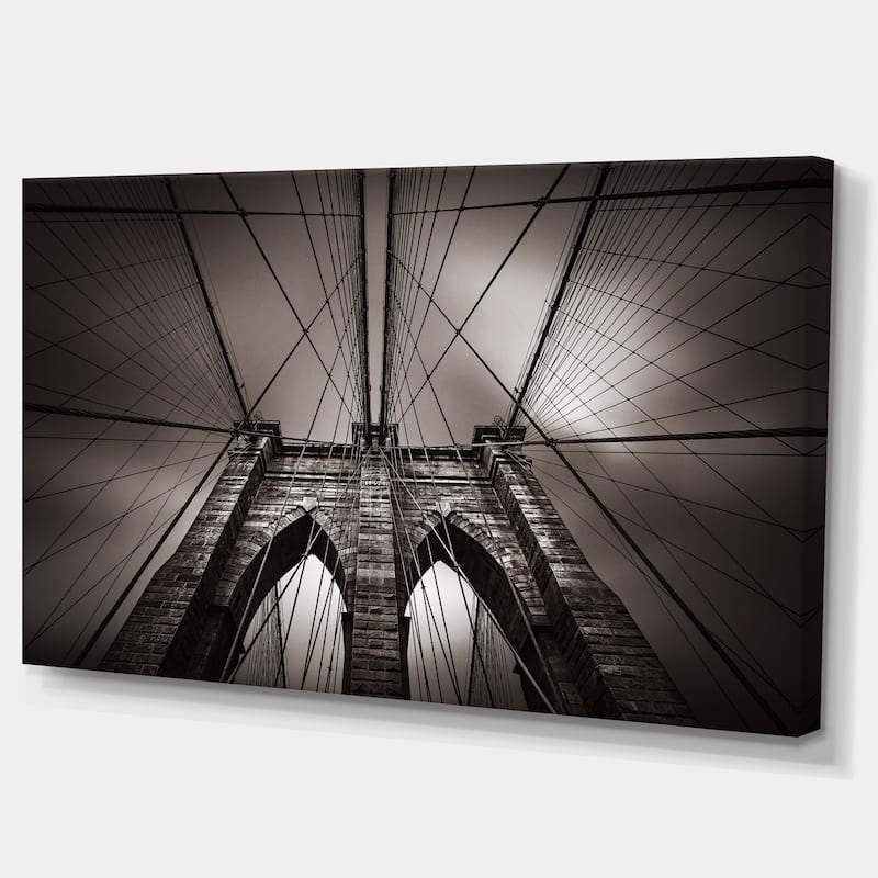 Designart "Brooklyn Bridge in NYC USA" Extra Large Cityscape Wall Art on Canvas