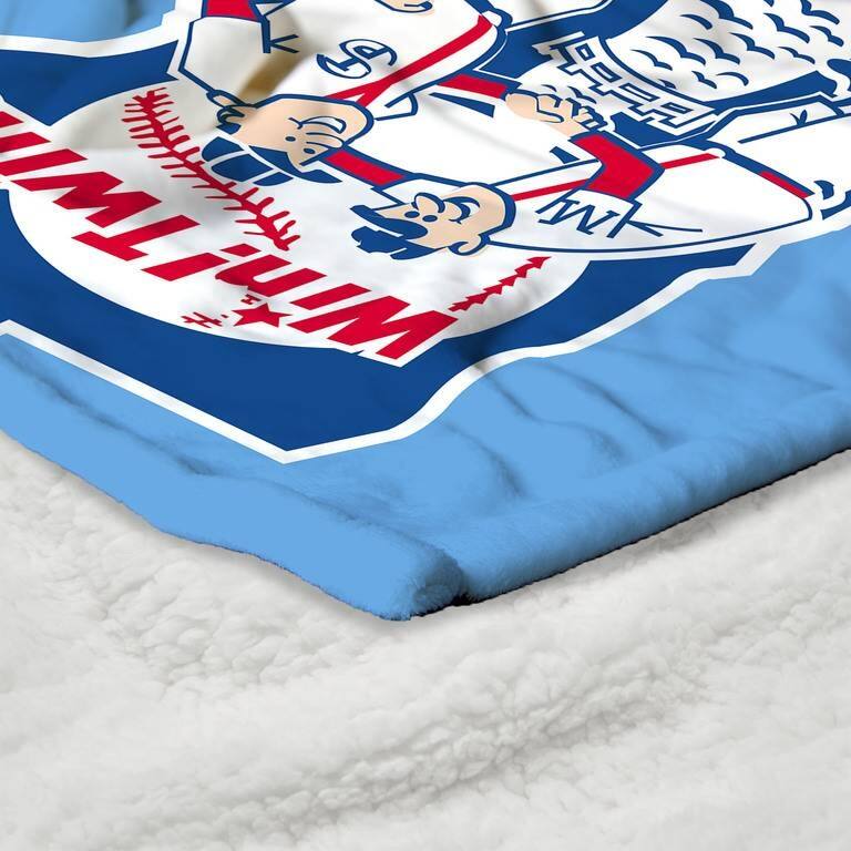 MLB CC Throwback Silk Touch Sherpa Throw Blanket