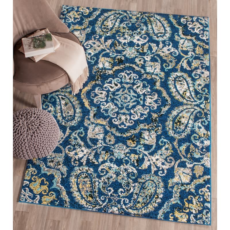 SAFAVIEH Evoke Verginiya Distressed Vintage Boho Rug - 4' x 6' - Royal/Ivory