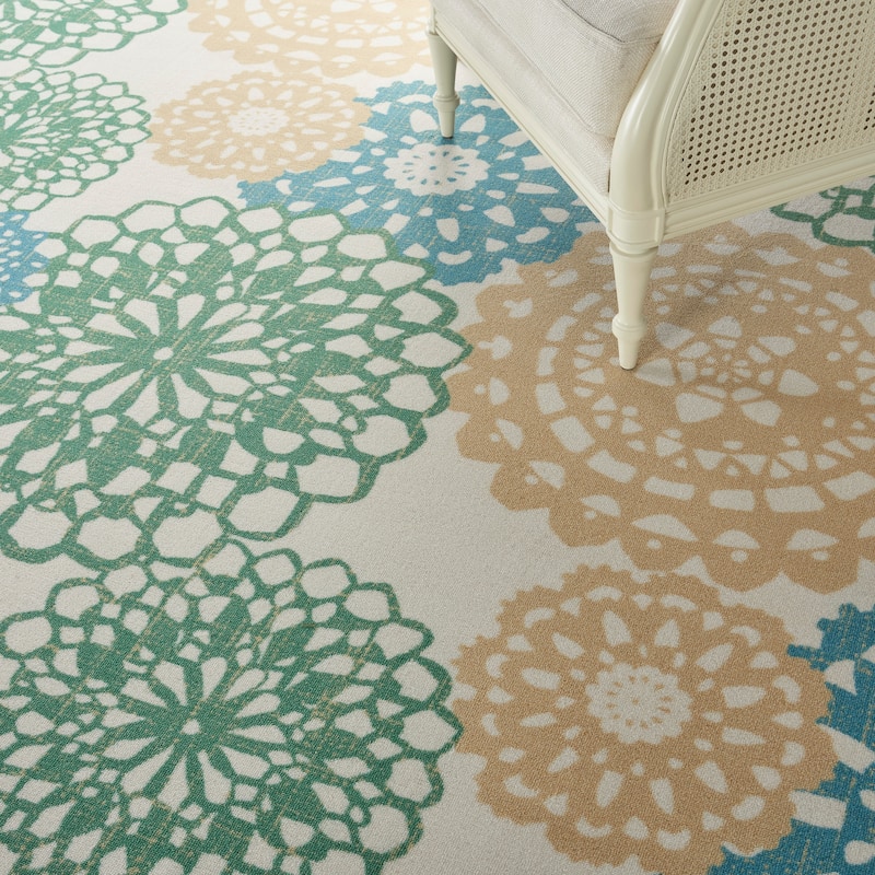 Waverly Sun N' Shade Retro Floral Indoor/ Outdoor Area Rug