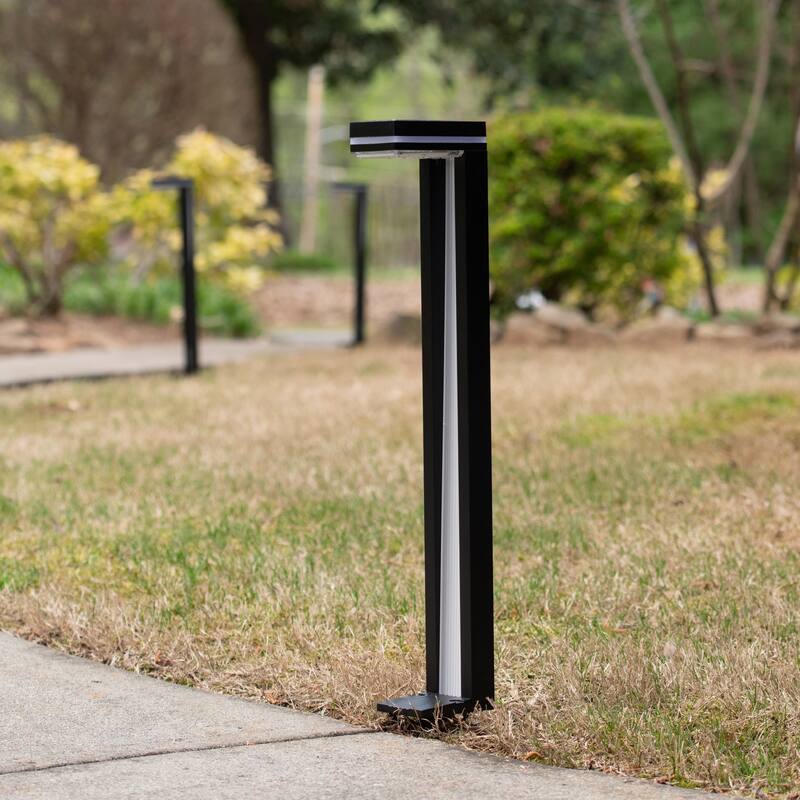 Sentry Modern 60 Lumens Solar LED Landscape Garden Pathway Light 2-Pk