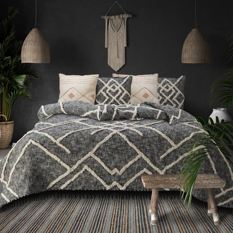 Sevita Tufted Geometric Diamond and Distressed Coverlet