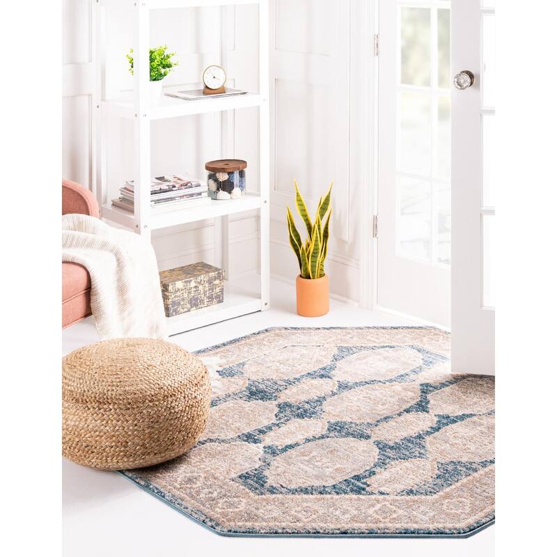 Traditional Nixa Collection Area Rug
