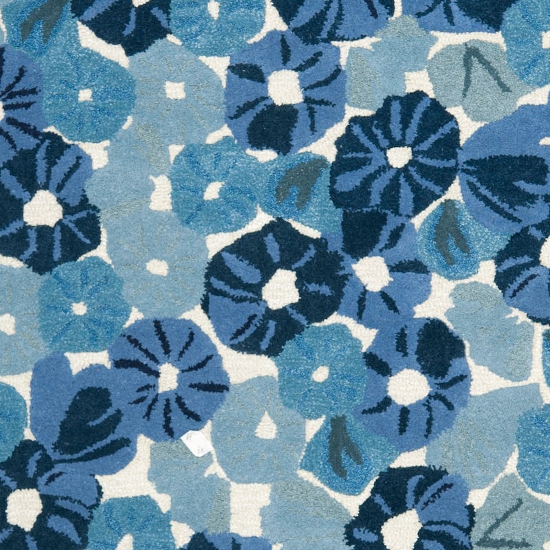 Martha Stewart by SAFAVIEH Poppy Field Wool/ Viscose Rug