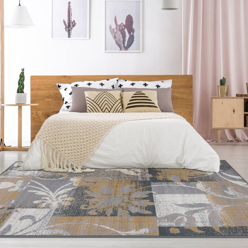 Contemporary Floral Patchwork Indoor Area Rug or Runner by Superior