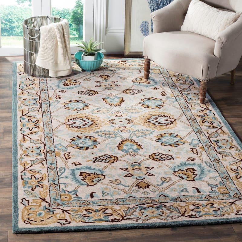 SAFAVIEH Handmade Antiquity Verene Traditional Oriental Wool Rug - 4' x 6' - Peacock/Blue