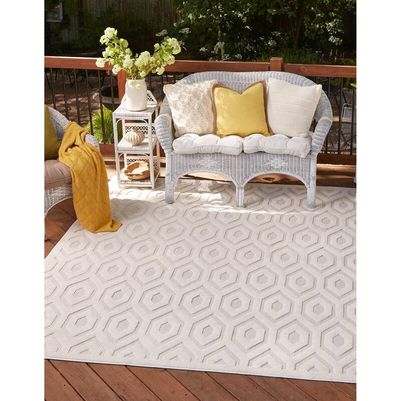 Outdoor Haversham Collection Area Rug - Ivory - 7'10" Square