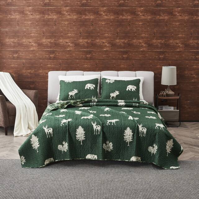 Great Bay Home Rustic Lodge Reversible Quilt Set With Shams - Forest Green - Twin
