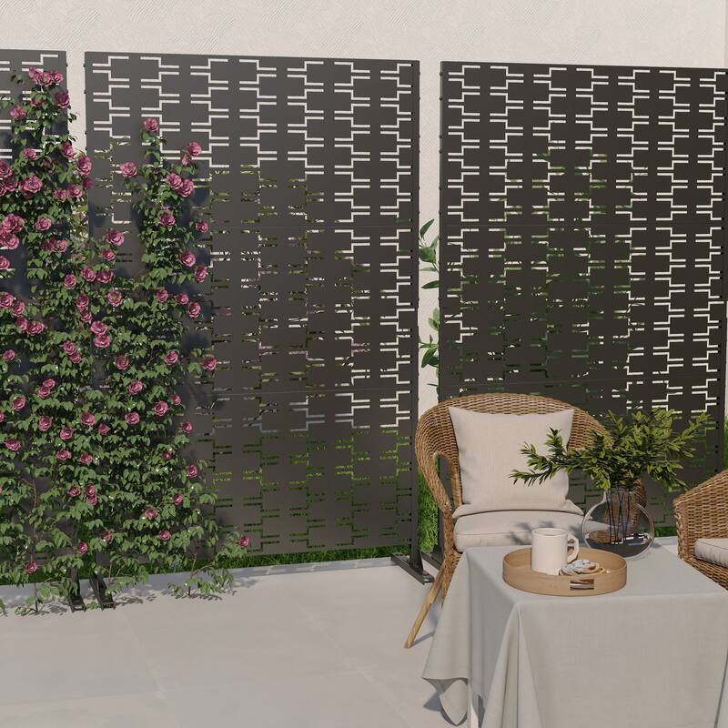 Outdoor Privacy Screen with Stand (Set of 2)