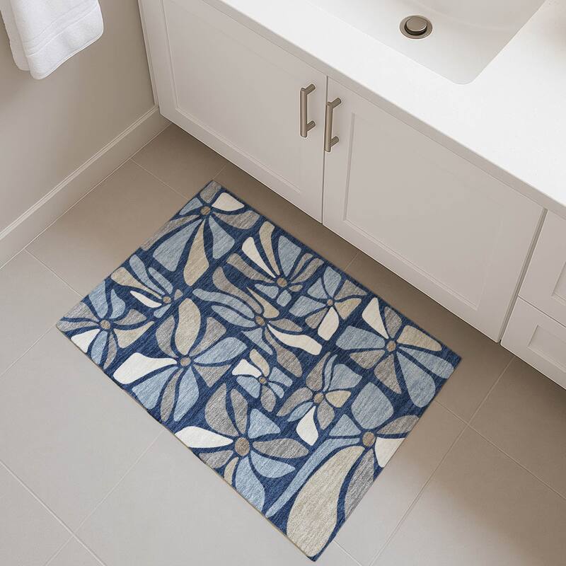 Machine Washable Indoor/ Outdoor Modern Gilcrest Chantille Rug