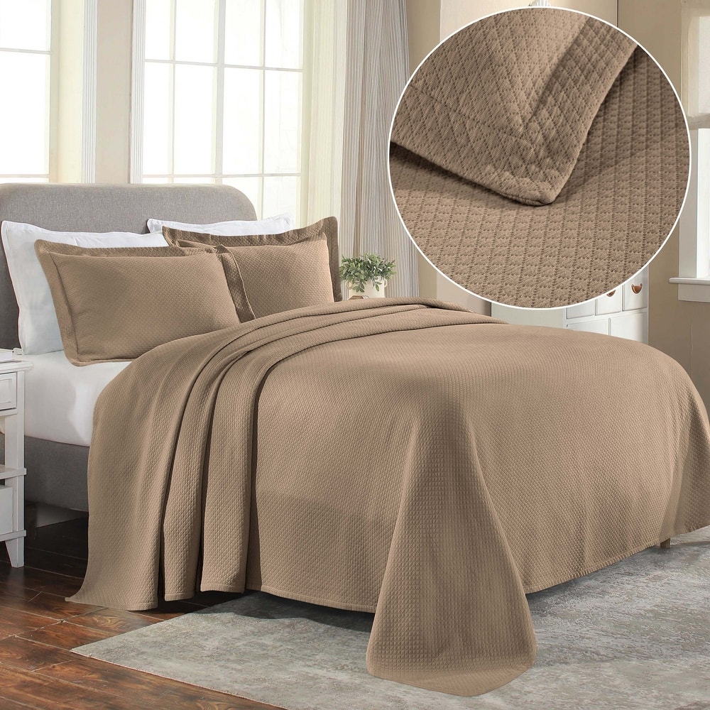 Superior Solitaire Cotton Decorative Bedspread Set