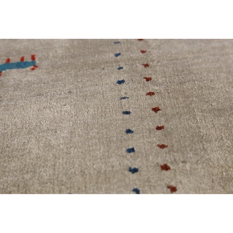 Hand Knotted Oriental 100% Wool Carpet Tribal Animal Pictorial Beige & Ivories Gabbeh Area Rug - 4' 10'' X 3' 0''