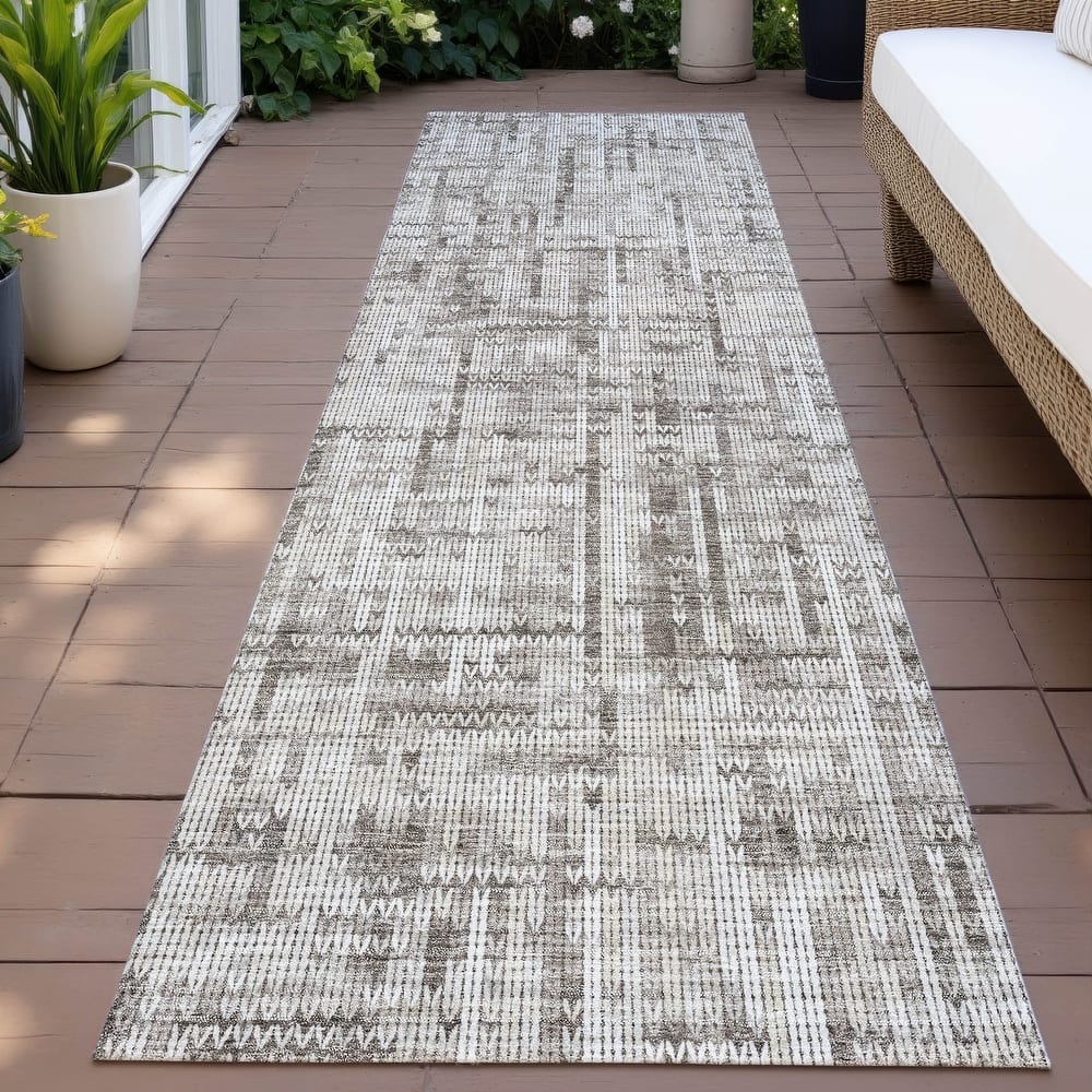 Machine Washable Indoor/Outdoor Modern Crosshatch Chantille Rug