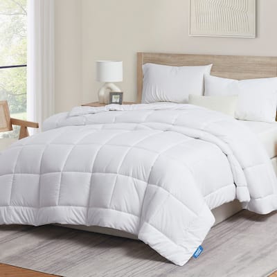 Empyrean All Season Lightweight Down Alternative Comforter