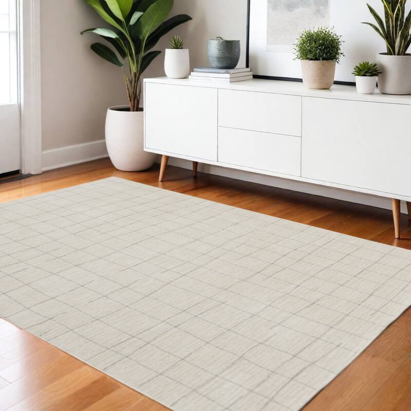 HomeRoots Abstract Scandinavian Rectangle Area Rug - 71.00 in. x 47.00 in.  x 0.59 in.