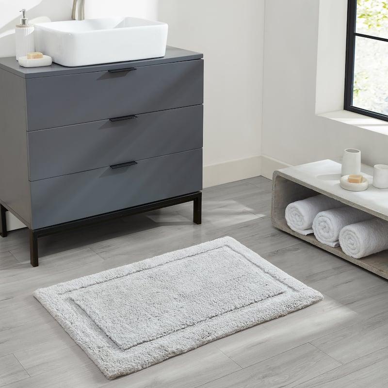 Lydia Border Plush Bath Mat