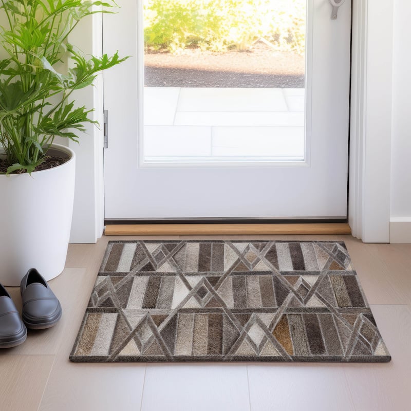 Premium Washable Super Soft Faux Geo Cowhide Mayfield Rug - Gray - 1' 8" x 2' 6" - Rectangle