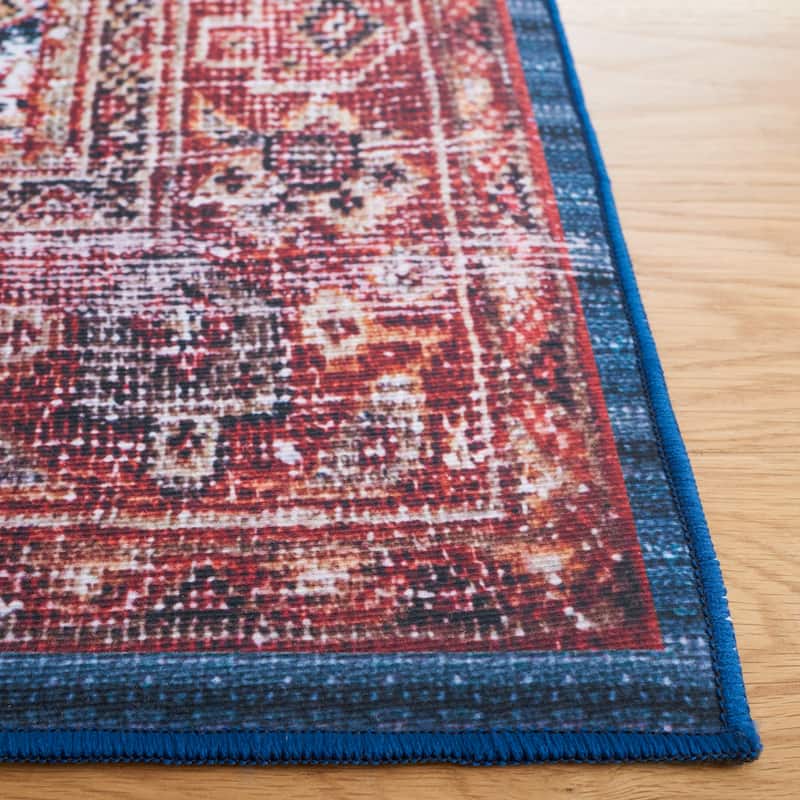 SAFAVIEH, Tucson Machine Washable Slip Resistant Jadwiga Traditional Rug